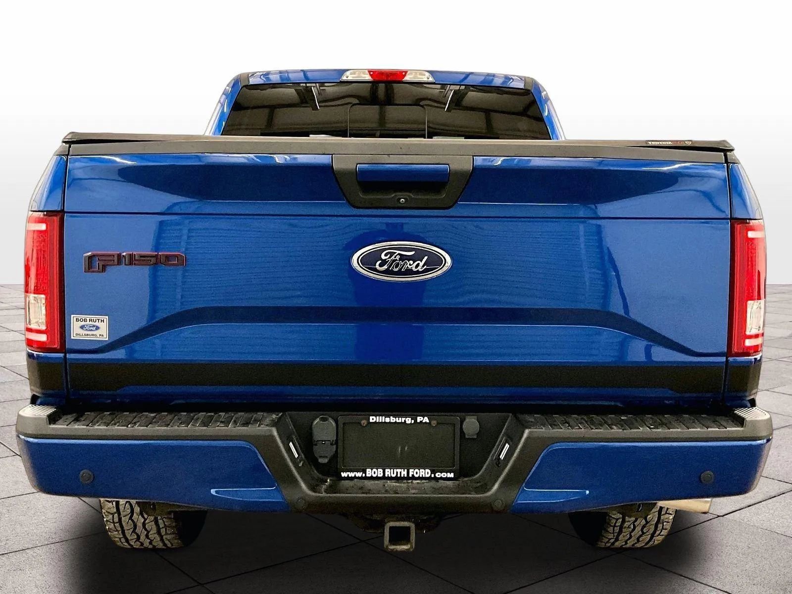 Used 2017 Ford F150 XLT w/ Equipment Group 302A Luxury AWD/4WD image 4