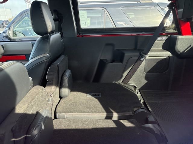 Used 2023 Ford Bronco Wildtrak image 11