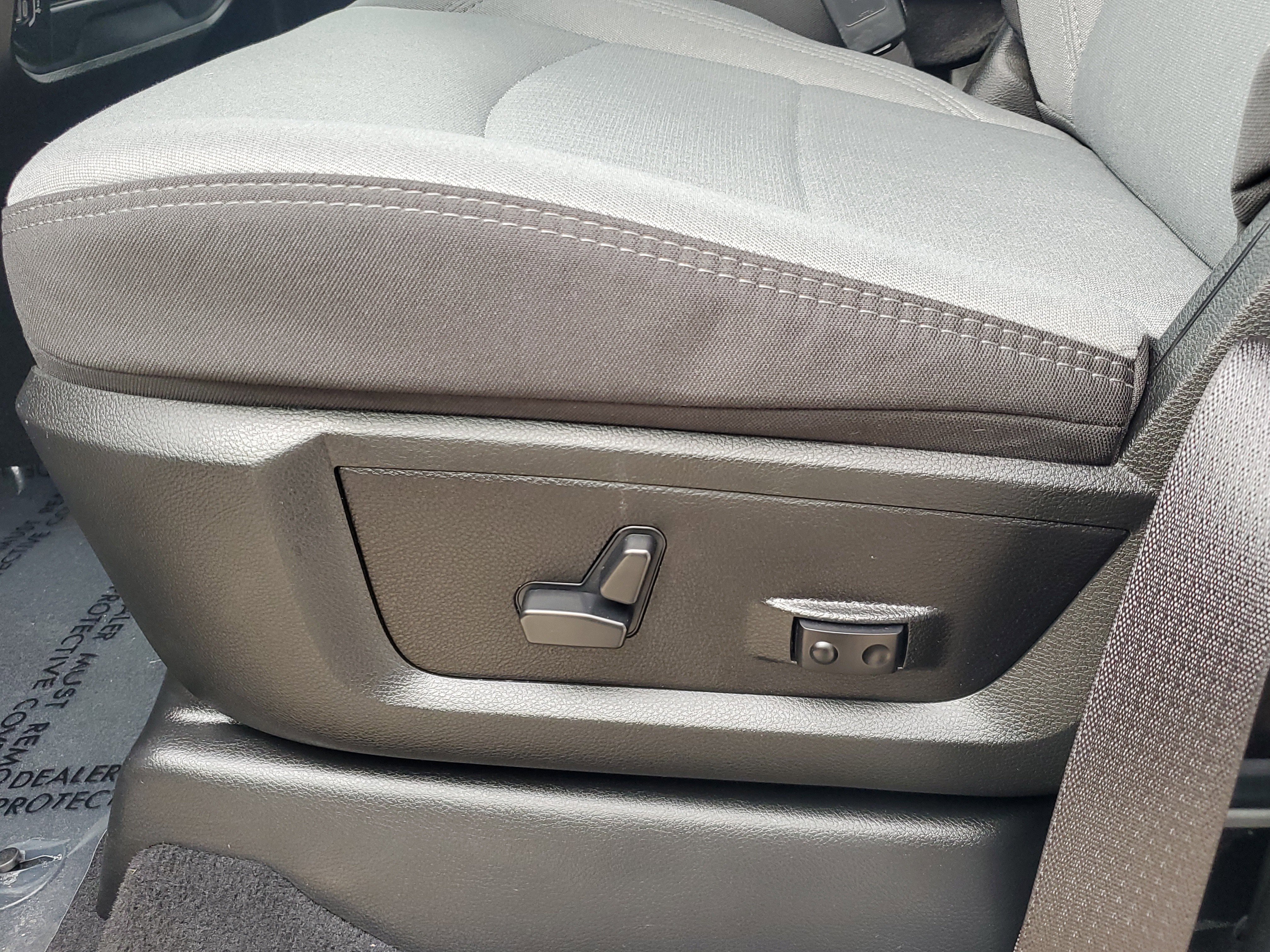 Used 2024 RAM 2500 Big Horn w/ Safety Group image 9