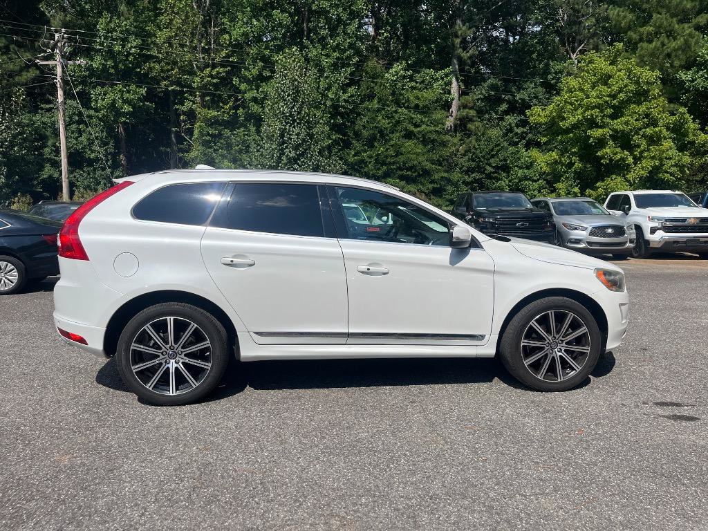 Used 2015 Volvo XC60 T6 Platinum FWD image 13