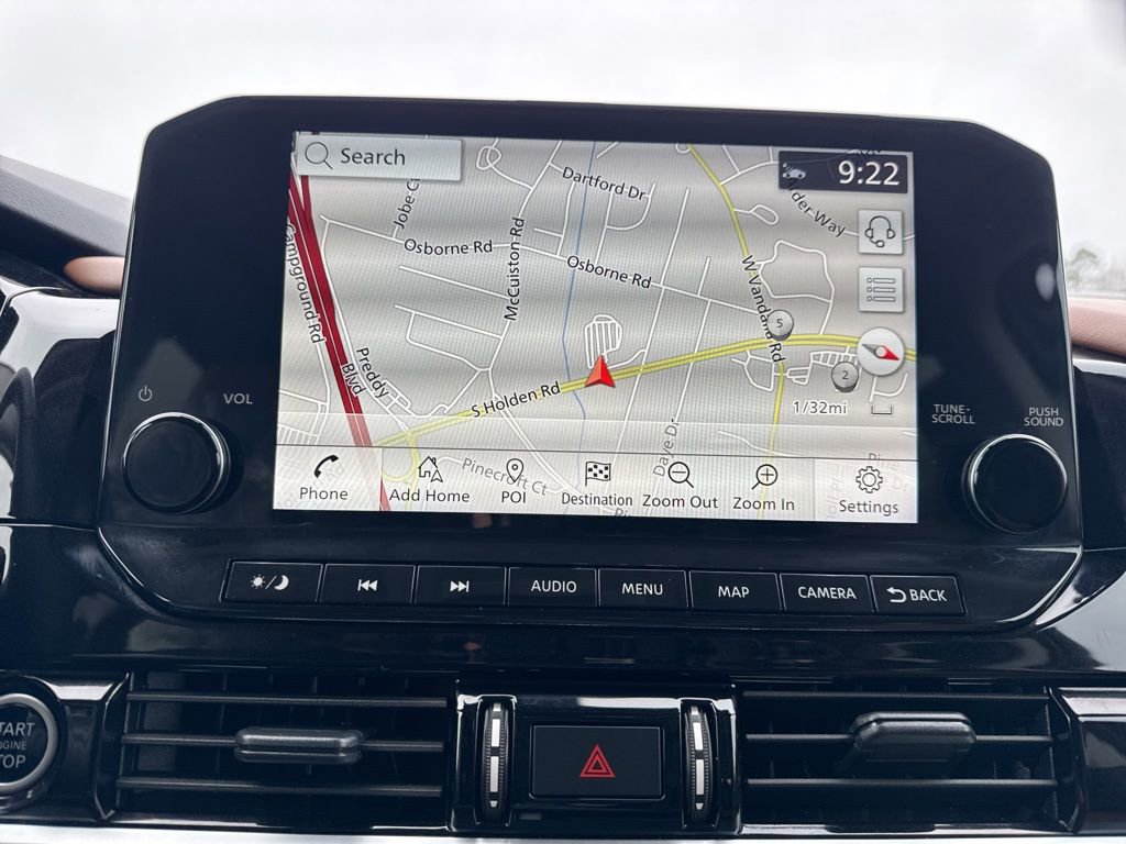 Used 2024 Nissan Pathfinder Platinum image 22