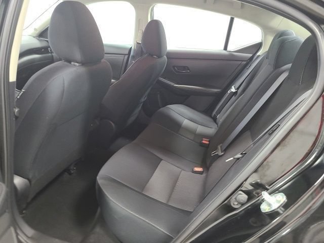 Used 2024 Nissan Sentra SV FWD image 15