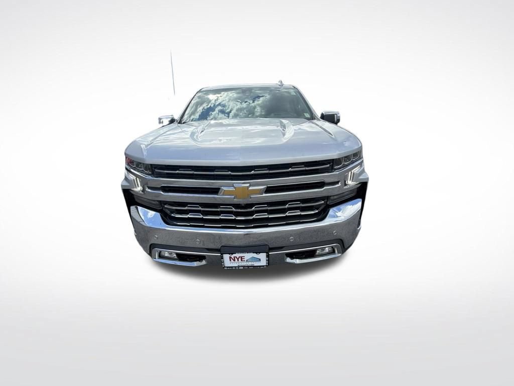 Used 2022 Chevrolet Silverado 1500 LTZ w/ LTZ Premium Package AWD/4WD image 9