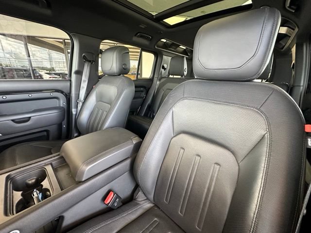 Used 2022 Land Rover Defender 110 X-Dynamic HSE AWD/4WD image 18