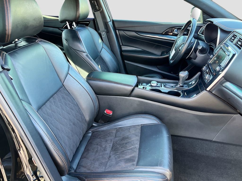 Used 2021 Nissan Maxima SR w/ Sport Mat Group image 30
