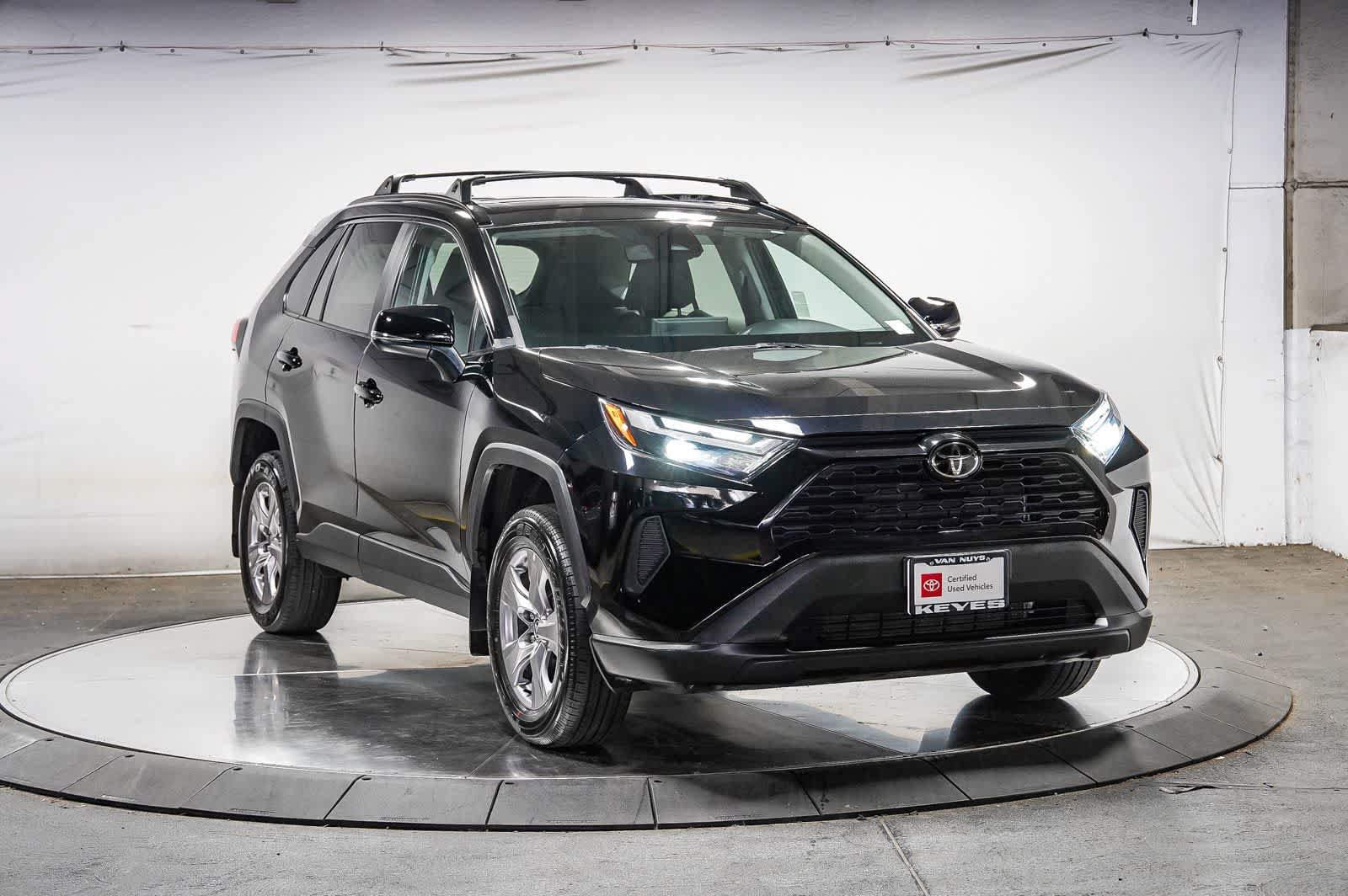 Certified 2022 Toyota RAV4 XLE w/ Convenience Package FWD image 6