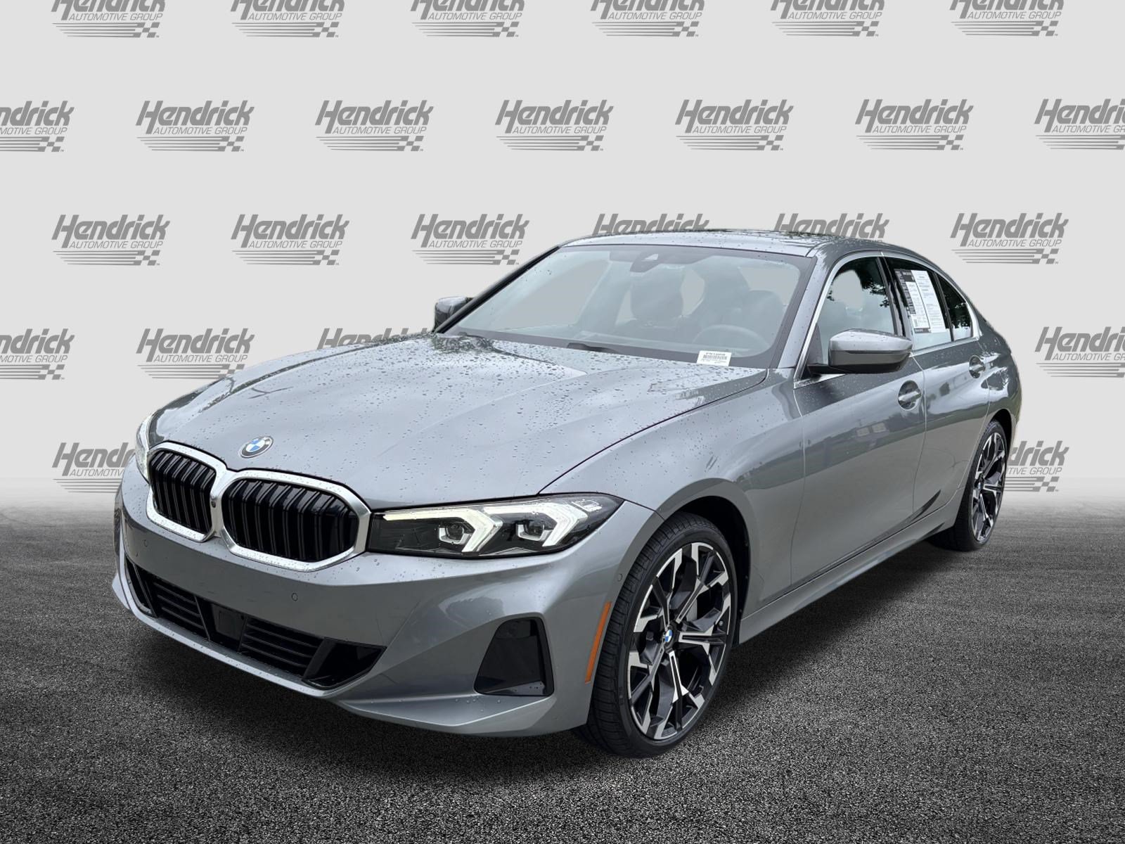 Certified 2025 BMW 330i Sedan RWD image 5