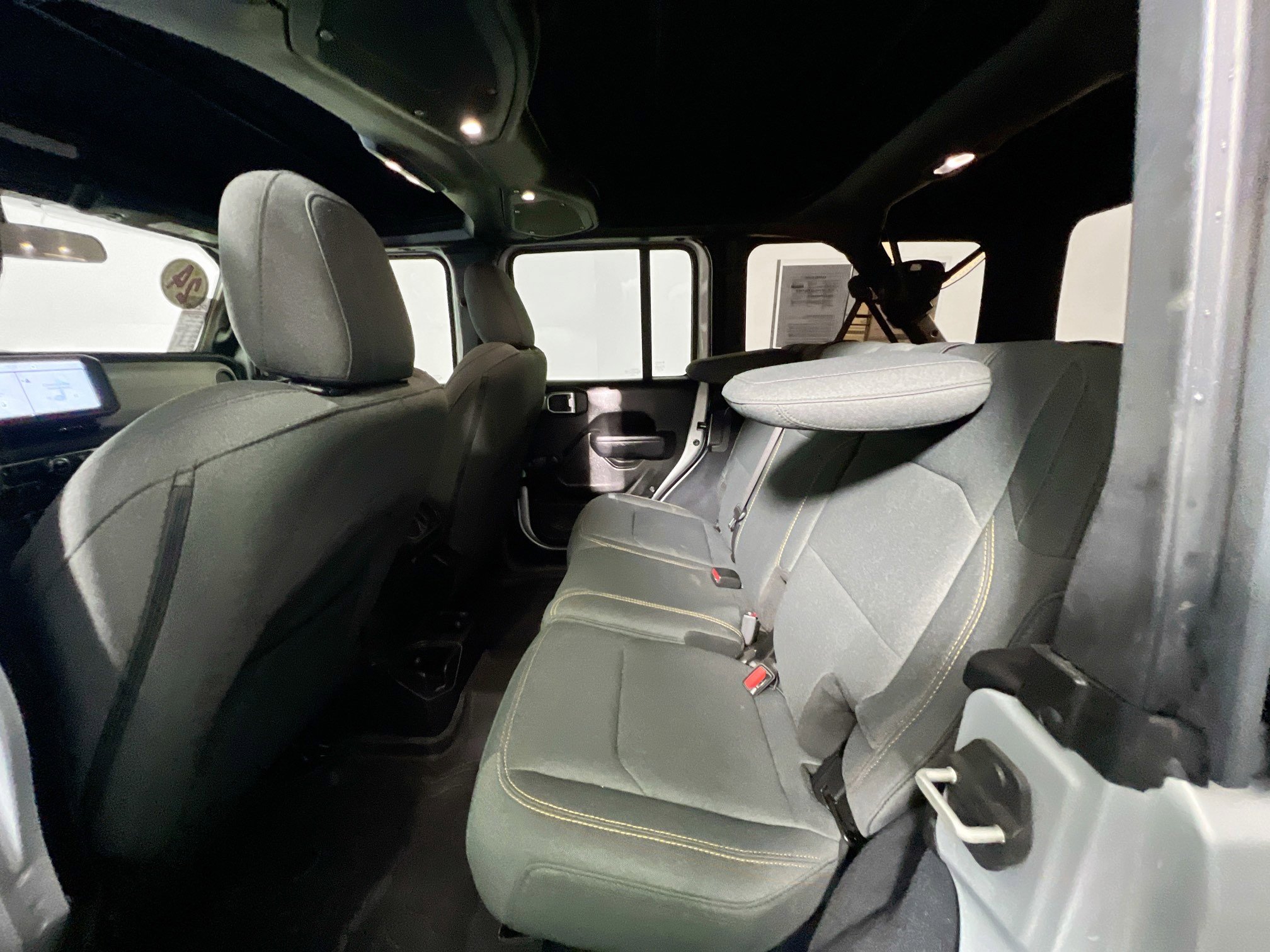 Used 2024 Jeep Wrangler Sport image 29