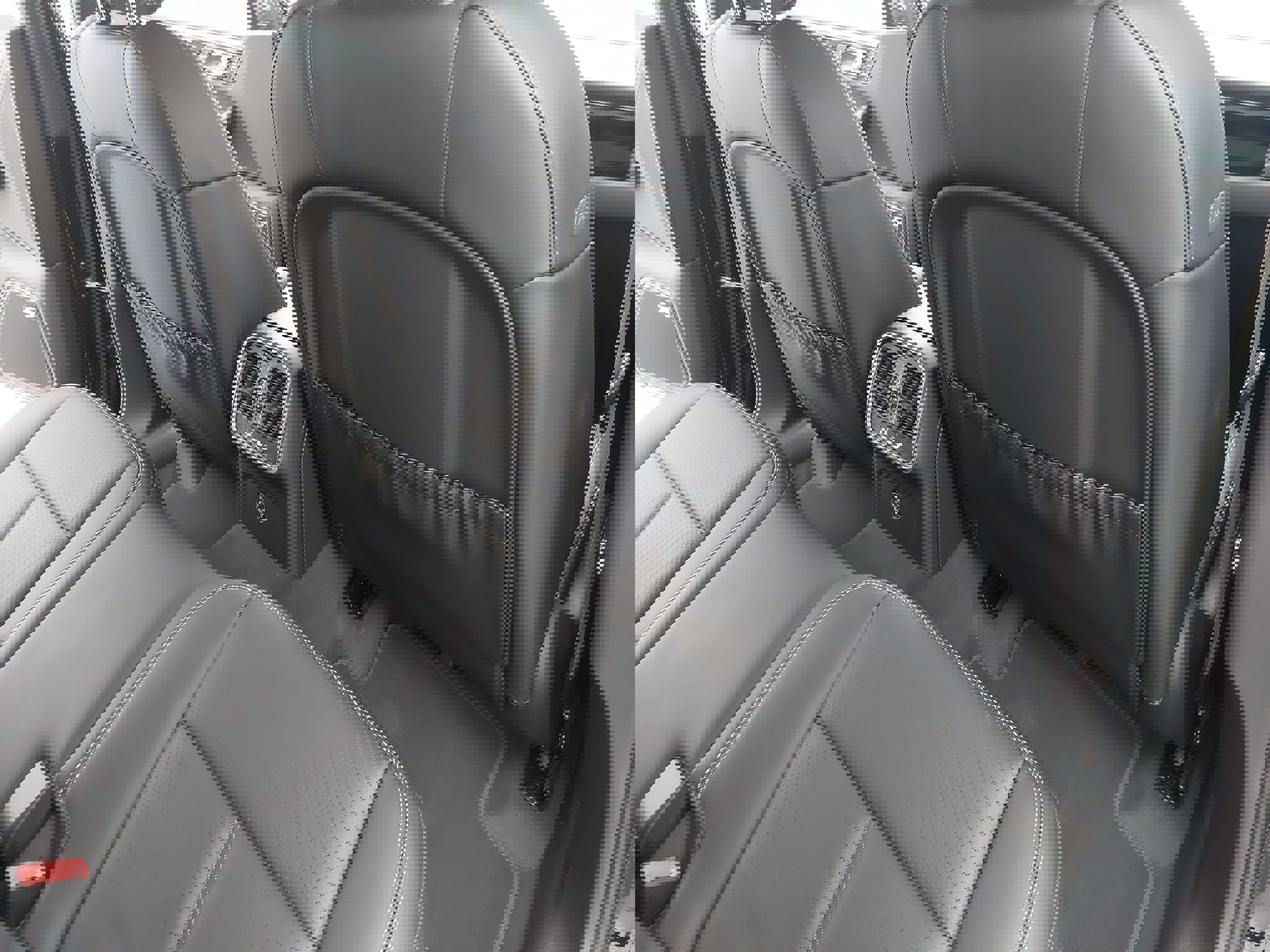 New 2026 Porsche Macan AWD/4WD image 13