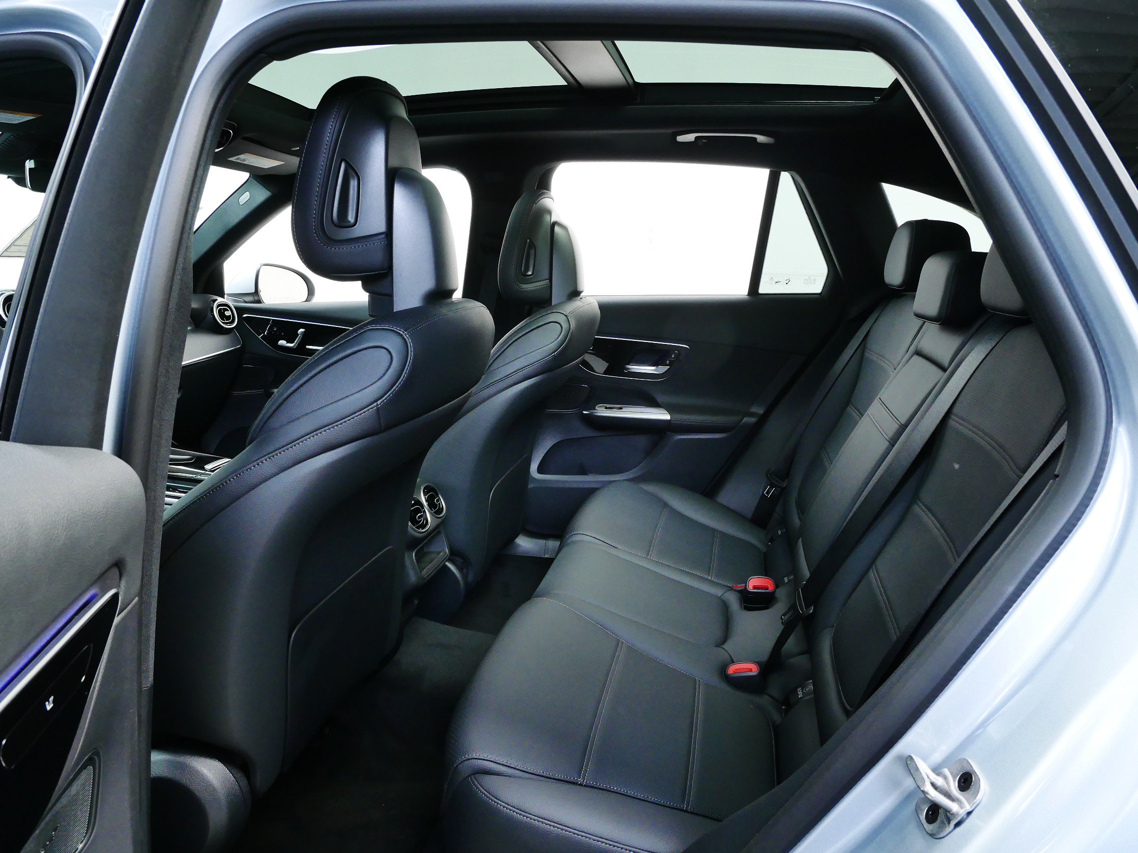 New 2026 Mercedes-Benz GLC 300 4MATIC image 9