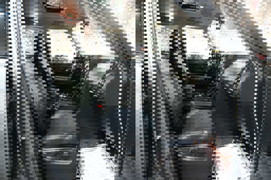 Used 2021 INFINITI QX80 Luxe image 36