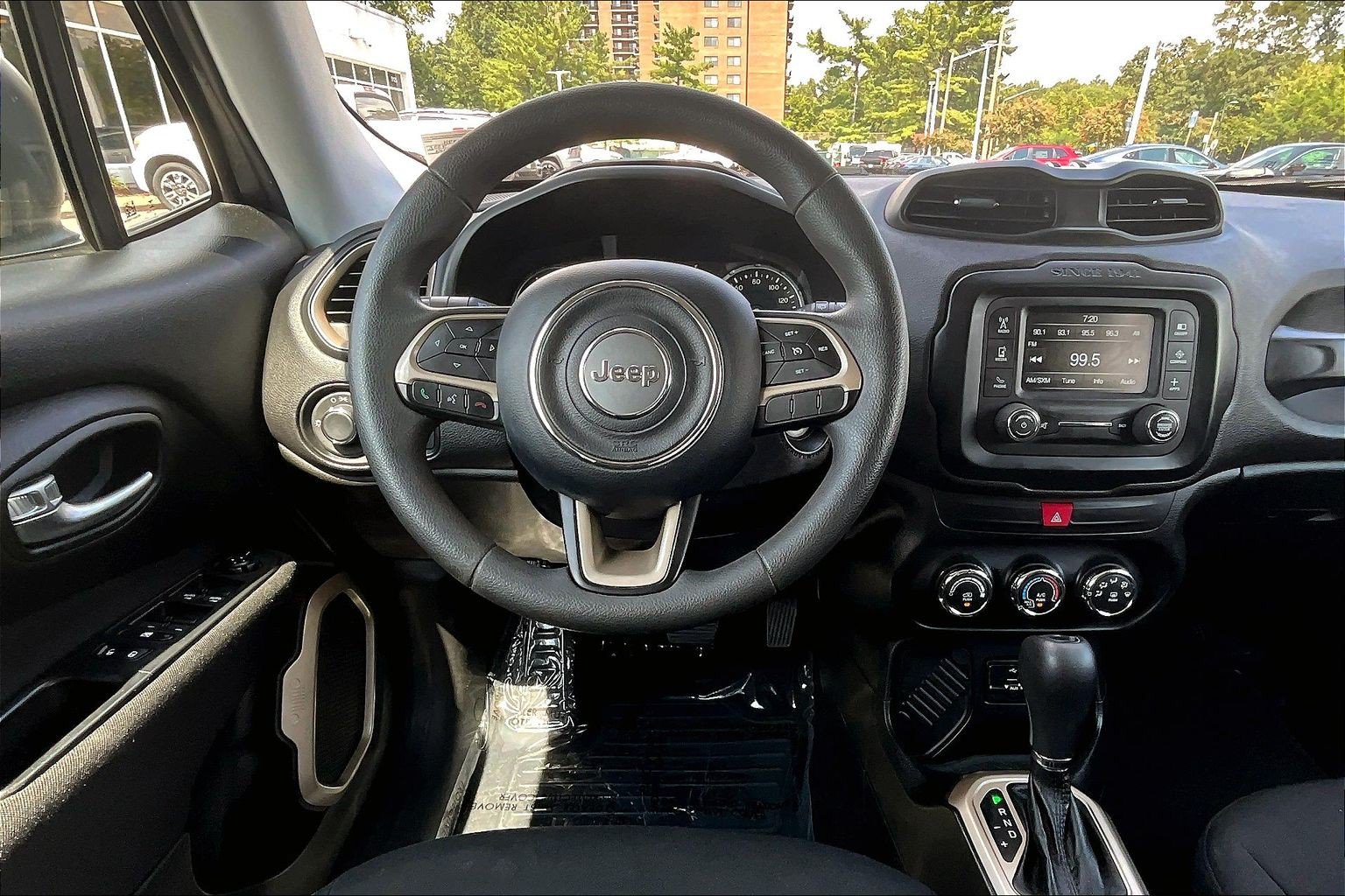 Used 2017 Jeep Renegade Sport w/ Power & Air Group FWD image 5