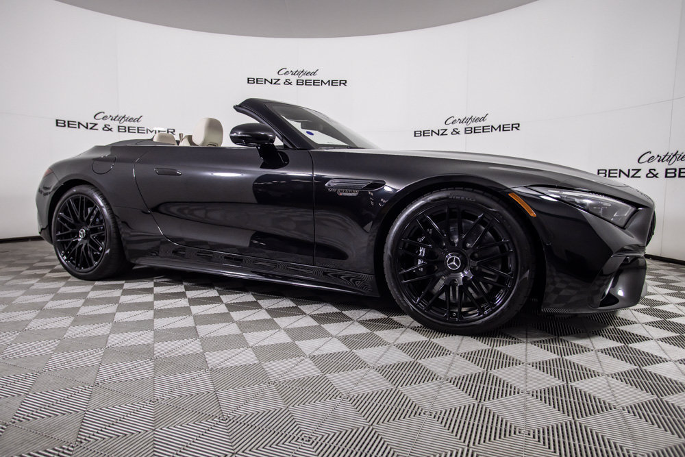 Used 2025 Mercedes-Benz SL 63 AMG S e Performance 4MATIC image 3