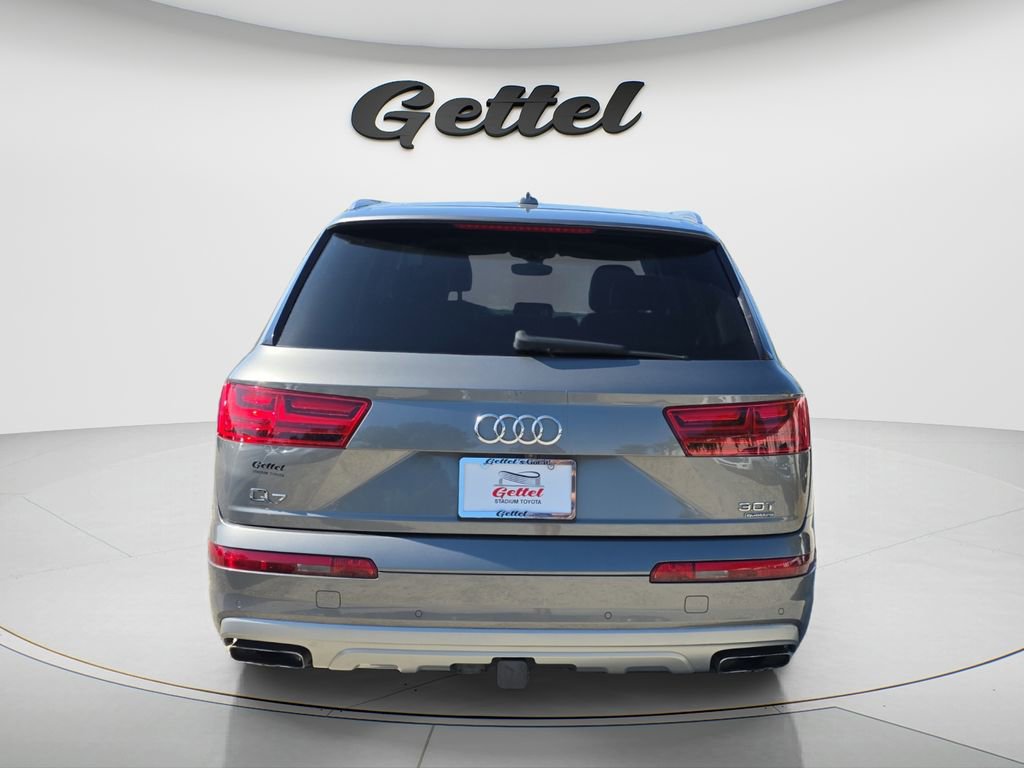 Used 2017 Audi Q7 3.0T Premium Plus w/ Premium Plus Package AWD/4WD image 6
