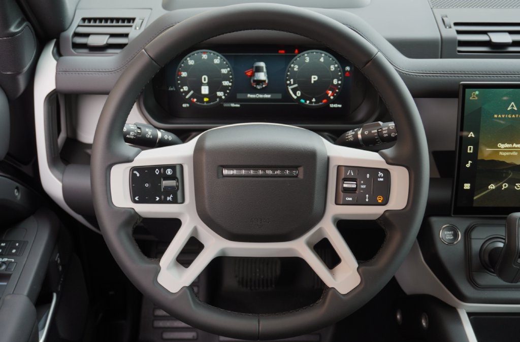 Used 2026 Land Rover Defender 110 S AWD/4WD image 17