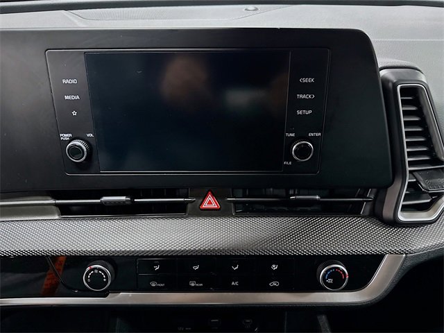 Used 2023 Kia Sportage LX image 12