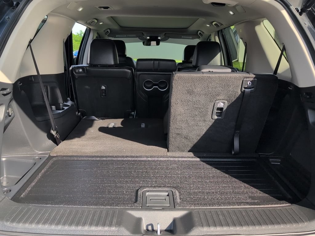 Used 2025 Honda Pilot Elite image 45