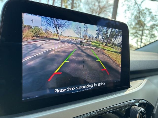 Used 2022 Ford Escape SE image 33