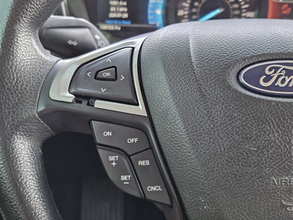 Used 2018 Ford Fusion SE w/ Fusion SE Technology Package FWD image 28