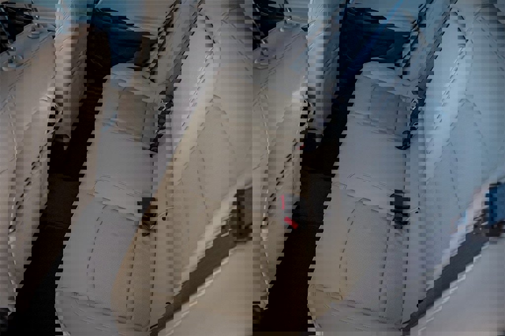 Used 2024 Chevrolet Malibu LT image 29