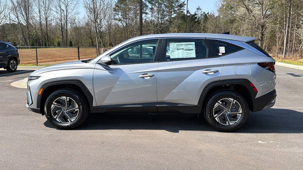 New 2026 Hyundai Tucson Blue SE image 8