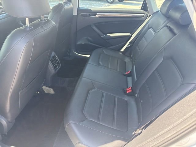 Used 2016 Volkswagen Passat 1.8T SE FWD image 15