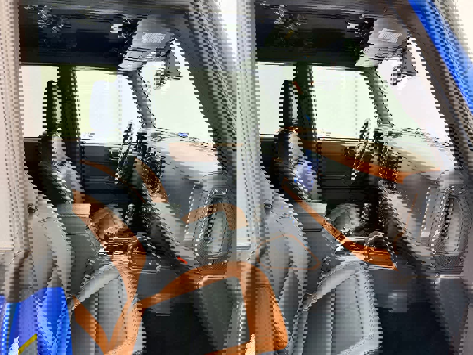 Used 2024 Ford Bronco Outer Banks image 21