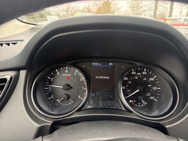 Used 2022 Nissan Rogue Sport SV image 10