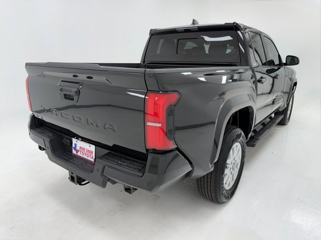 Used 2025 Toyota Tacoma SR5 w/ SR5 Upgrade Package image 40