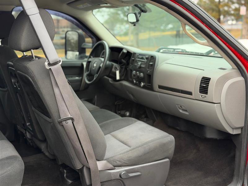 Used 2013 Chevrolet Silverado 1500 LS image 24