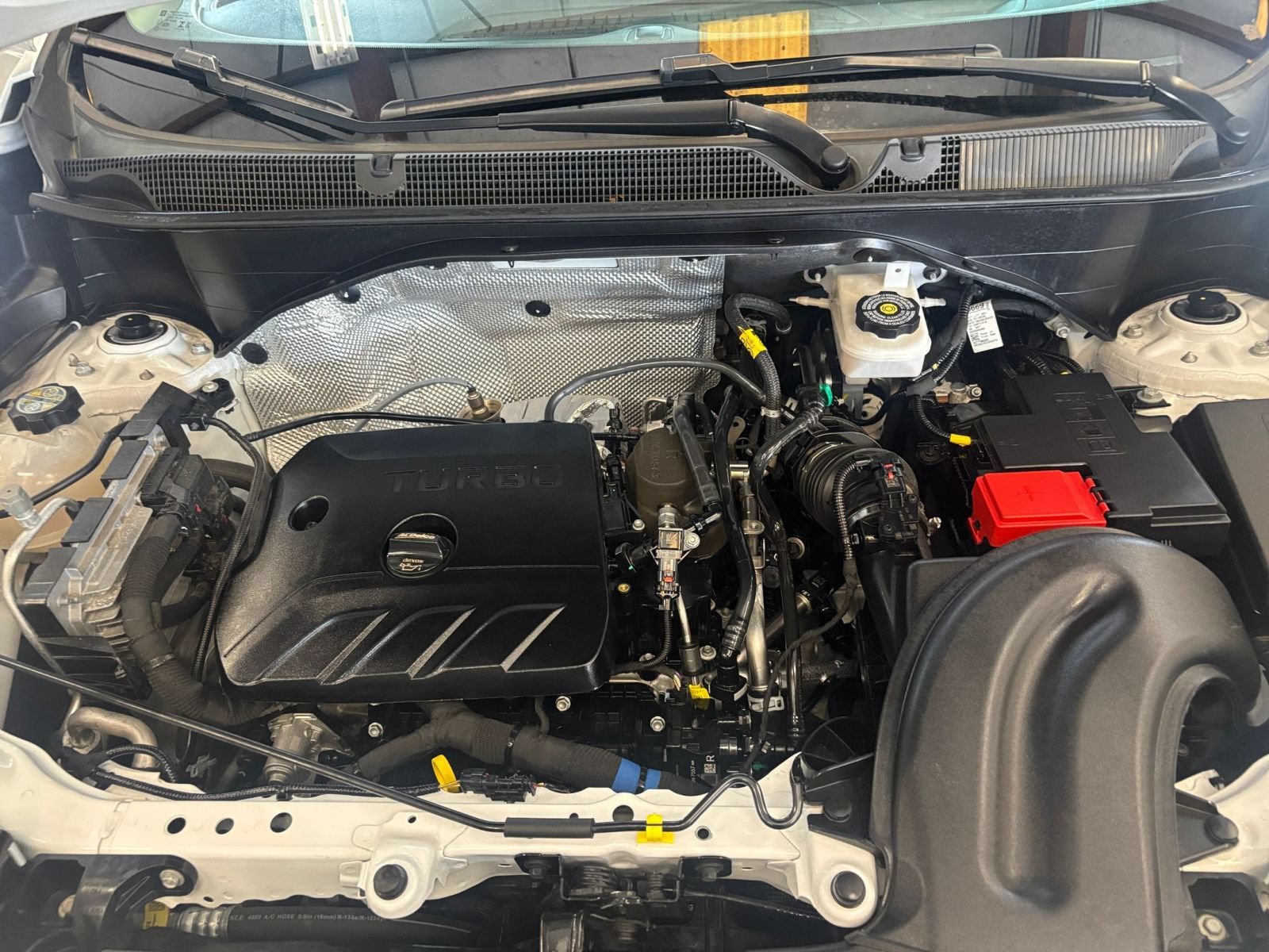 Used 2025 Buick Encore GX Preferred FWD image 30
