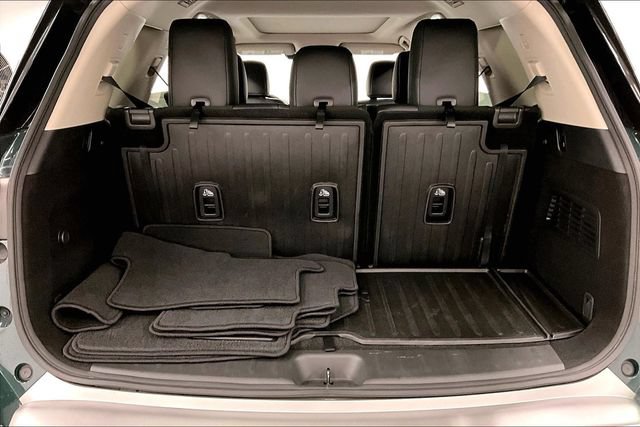 Used 2023 Nissan Pathfinder Platinum w/ Cargo Package AWD/4WD image 43