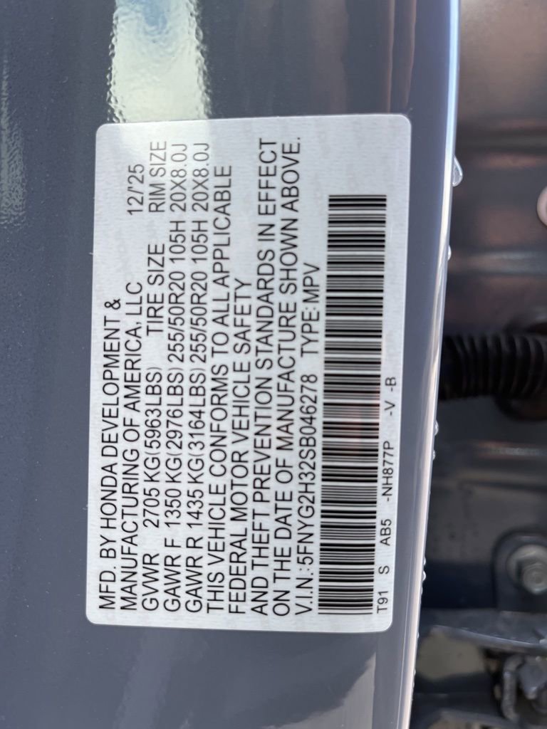 Certified 2025 Honda Pilot Sport image 11