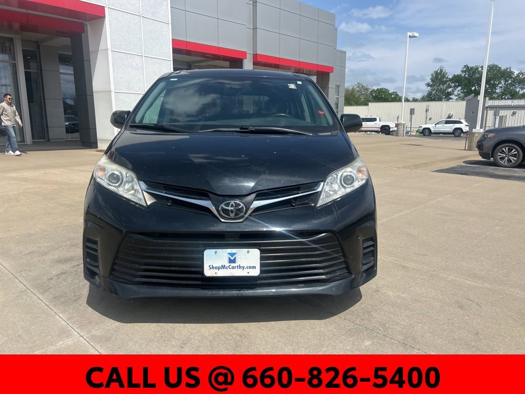 Used 2020 Toyota Sienna LE FWD image 3