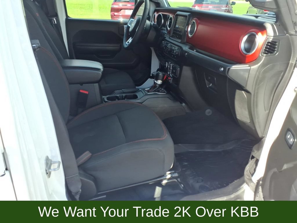 Used 2023 Jeep Gladiator Rubicon w/ Cold Weather Group AWD/4WD image 19