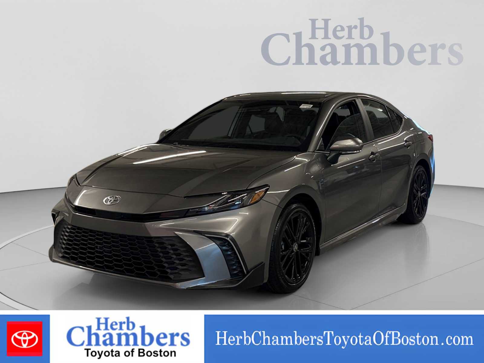 Used 2026 Toyota Camry SE FWD image 11