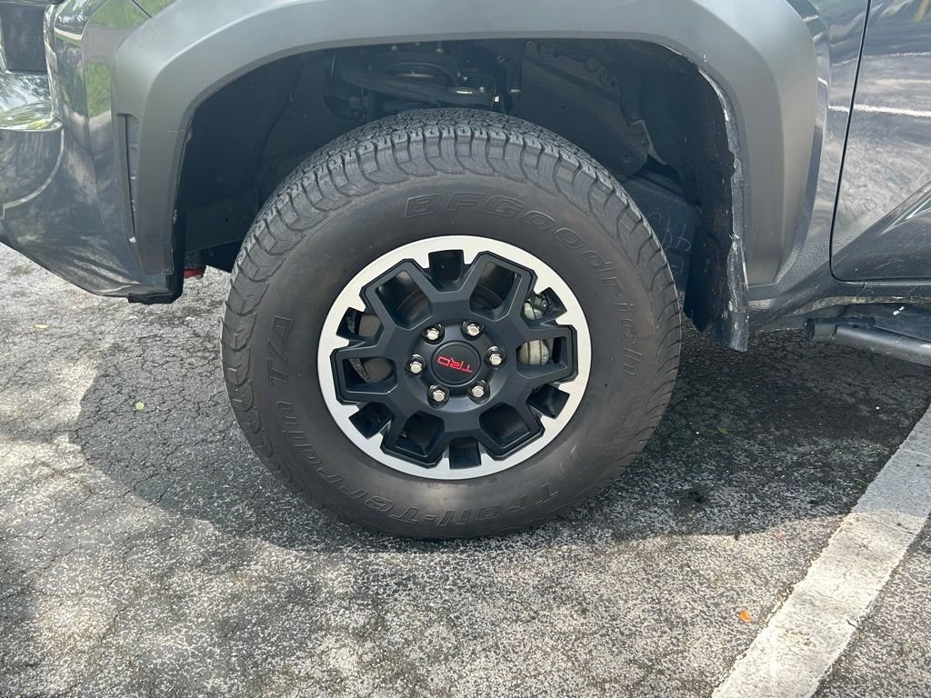 Used 2024 Toyota Tacoma TRD Off-Road AWD/4WD image 30