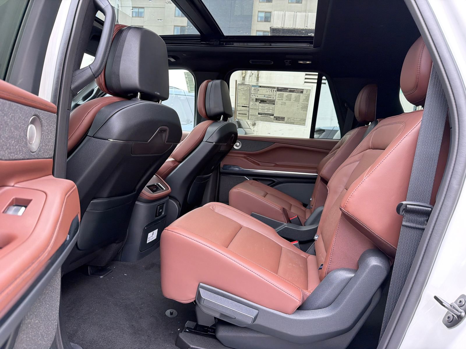 New 2026 Lincoln Navigator L Reserve AWD/4WD image 19