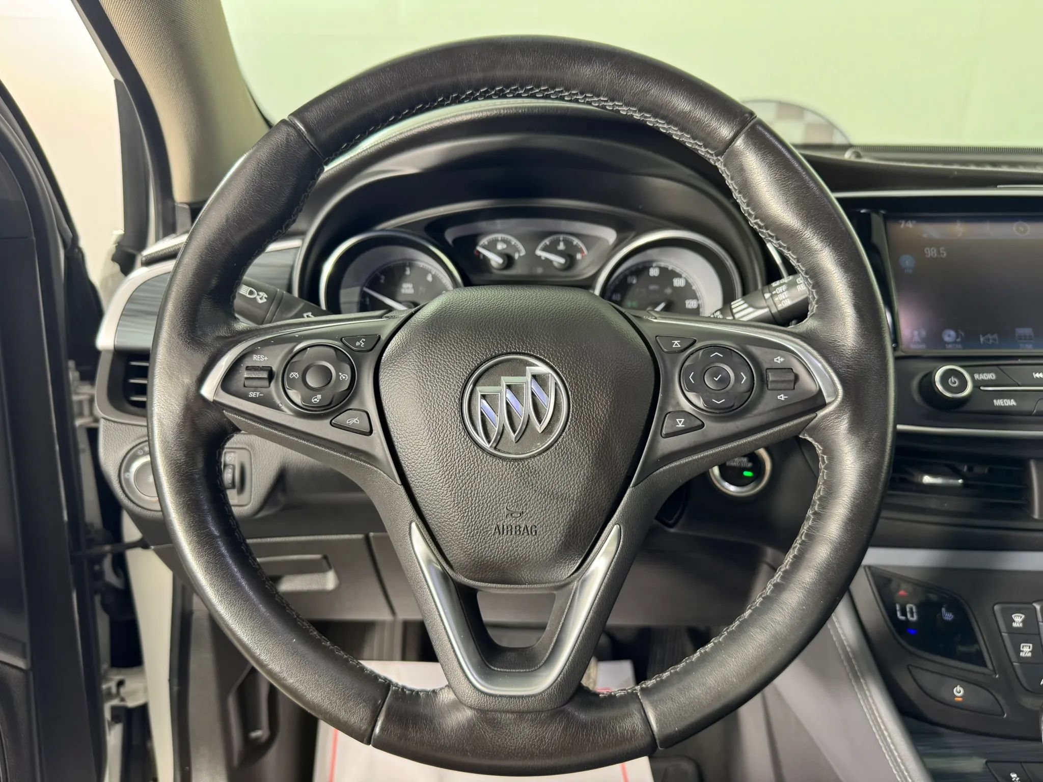 Used 2020 Buick Envision Essence FWD image 13