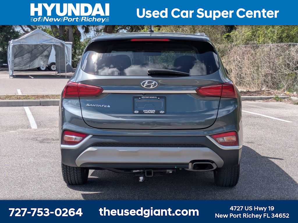 Used 2020 Hyundai Santa Fe SE image 4