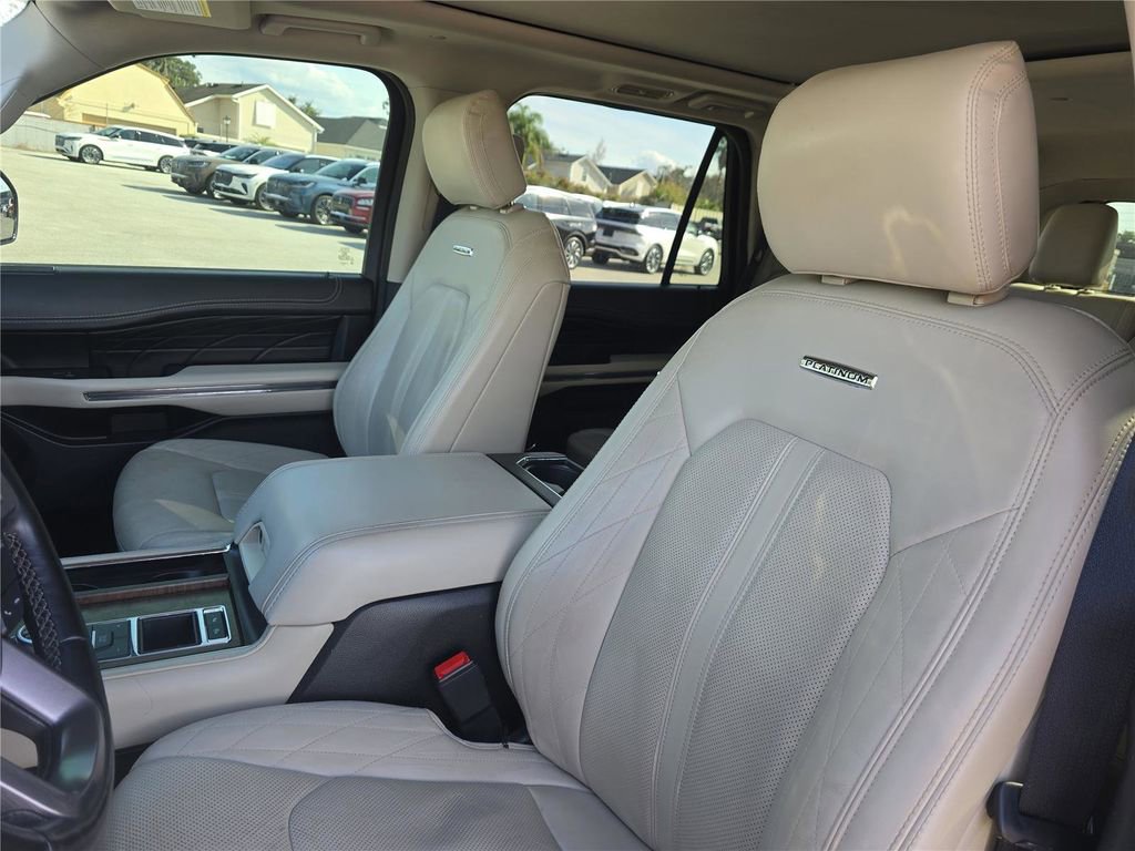 Used 2020 Ford Expedition Platinum image 12