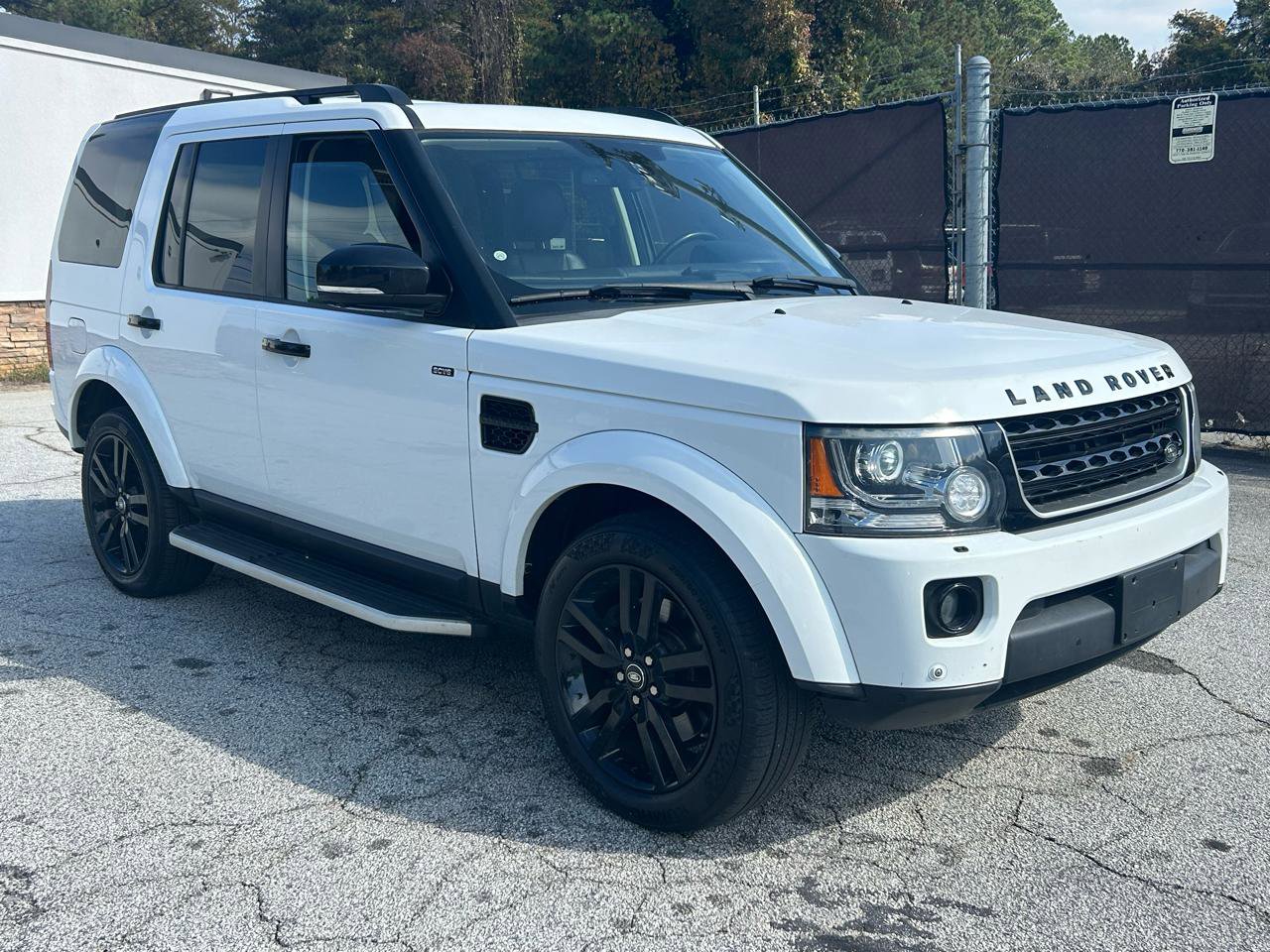Used 2016 Land Rover LR4 HSE Silver Edition AWD/4WD image 8
