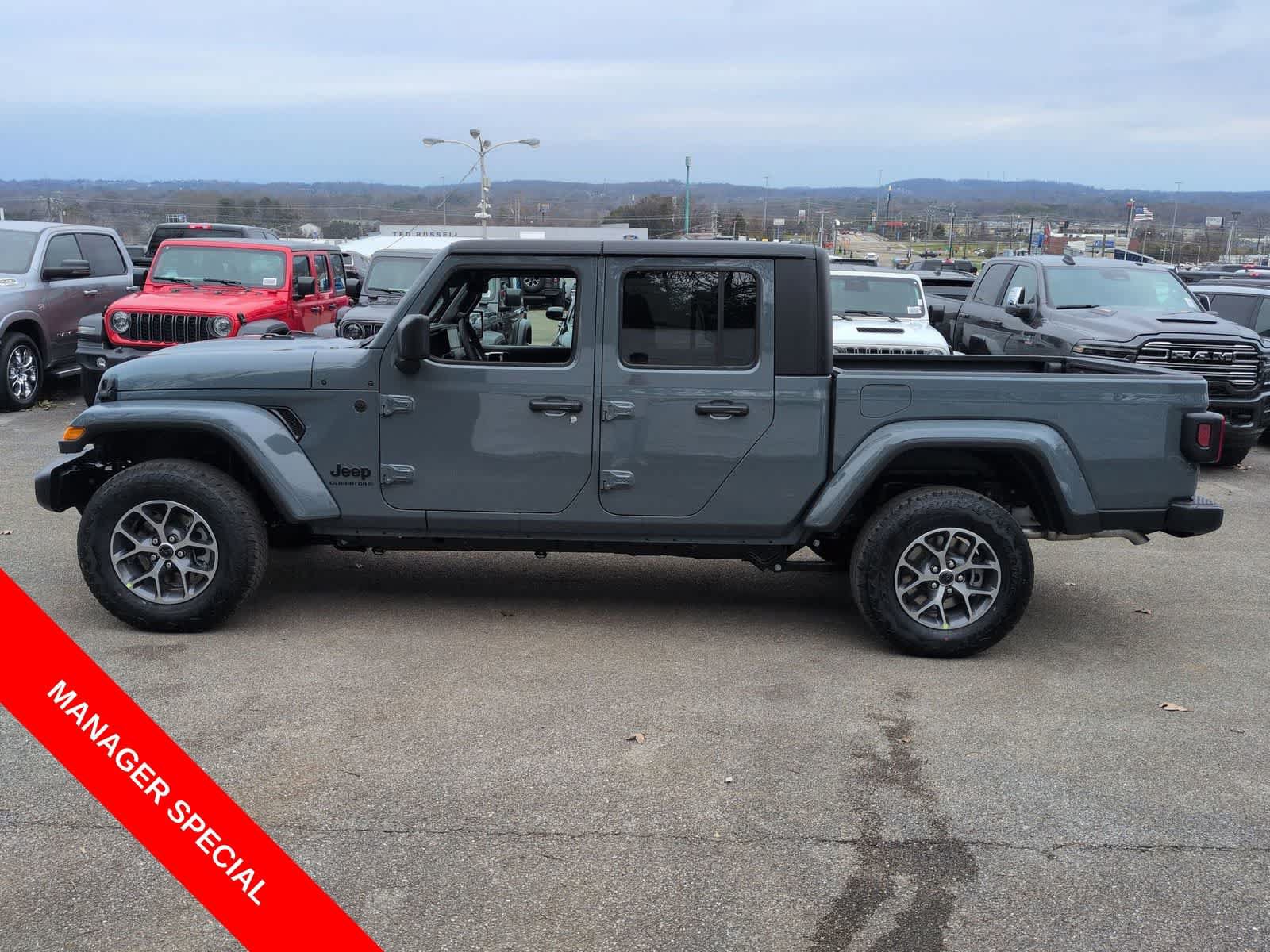New 2026 Jeep Gladiator Sport AWD/4WD image 5