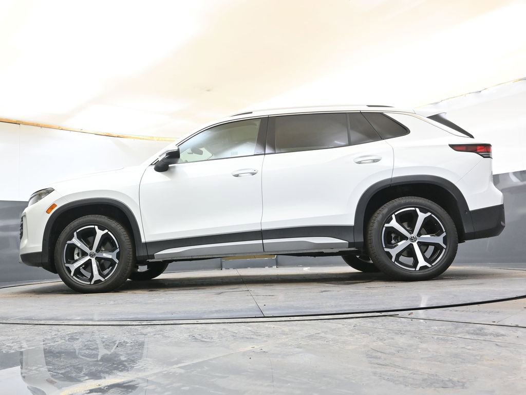 New 2026 Volkswagen Tiguan SE image 39