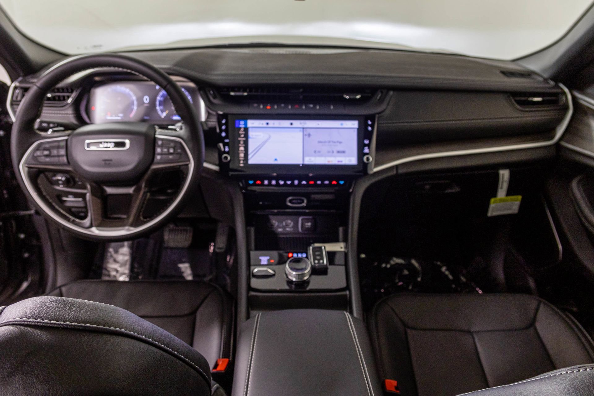 New 2026 Jeep Grand Cherokee L Limited image 28