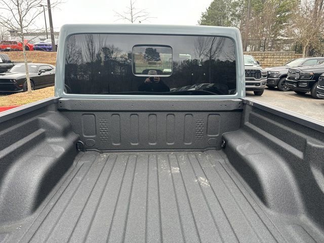 New 2026 Jeep Gladiator Rubicon w/ Technology Group AWD/4WD image 20