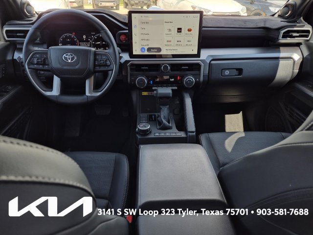 Used 2025 Toyota 4Runner TRD Off-Road Premium AWD/4WD image 27