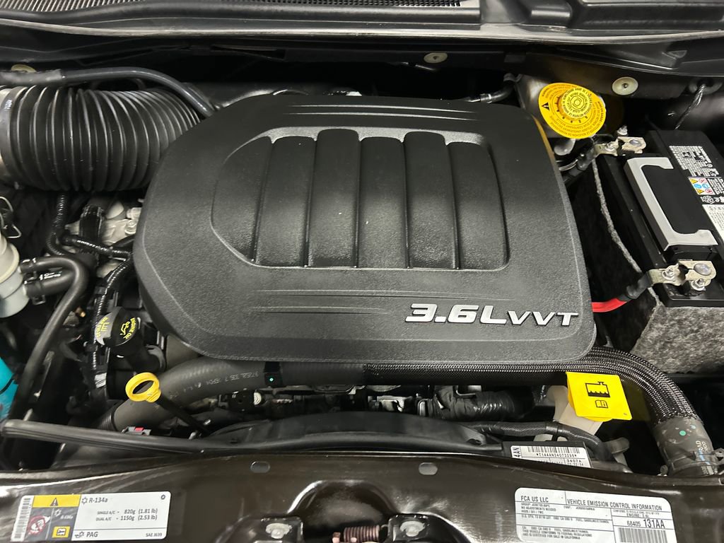 Used 2018 Dodge Grand Caravan SE image 25