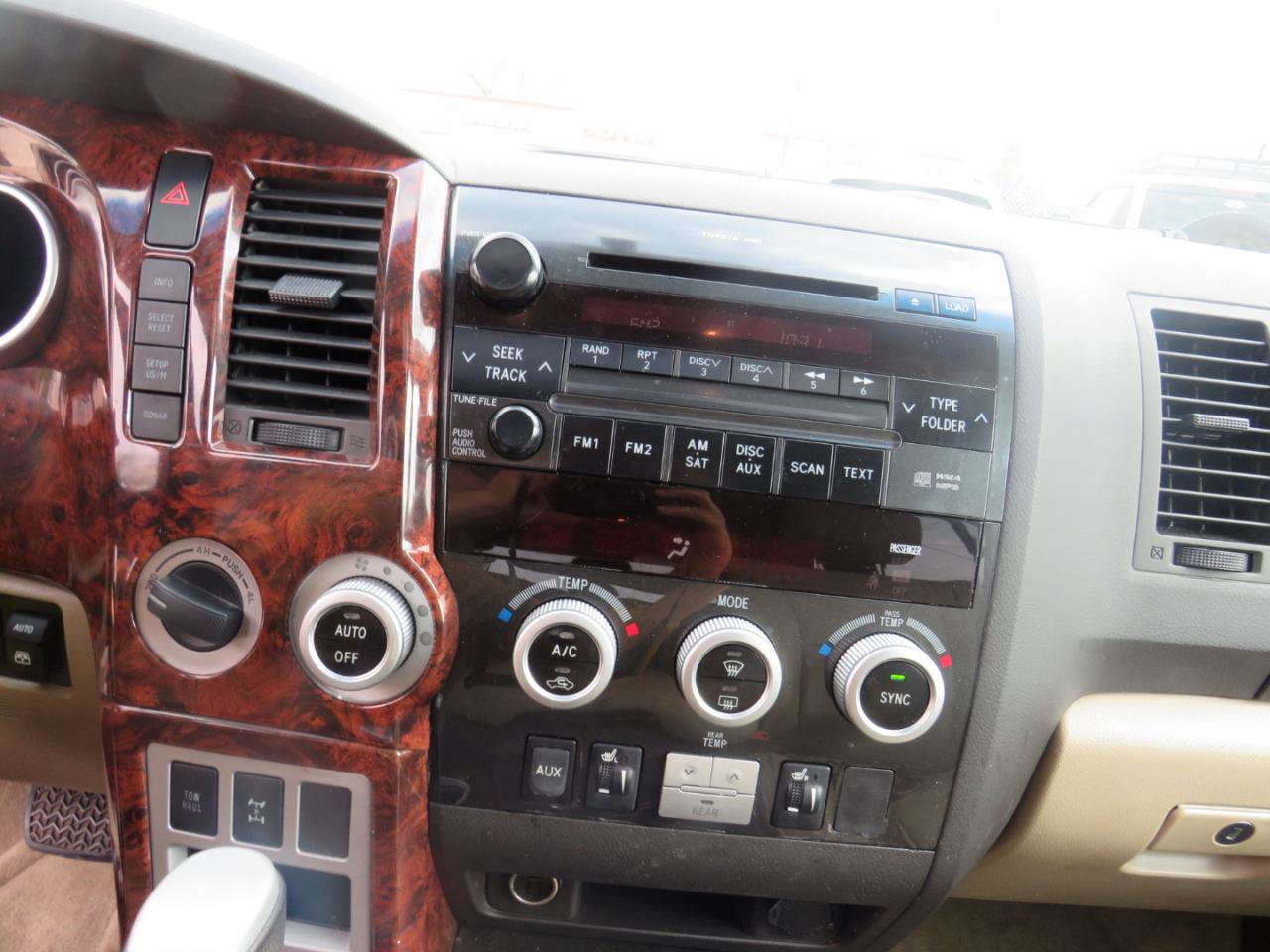 Used 2008 Toyota Sequoia Limited AWD/4WD image 15