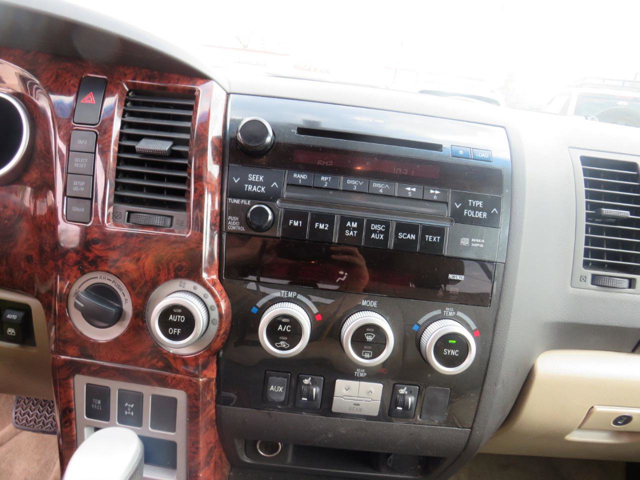 Used 2008 Toyota Sequoia Limited AWD/4WD image 15